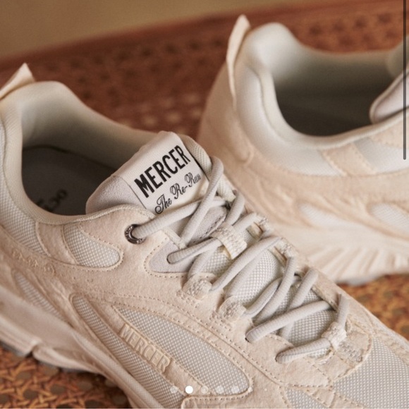 🆕 Mercer x Sezane Re-Run Sneakers - Picture 3 of 3